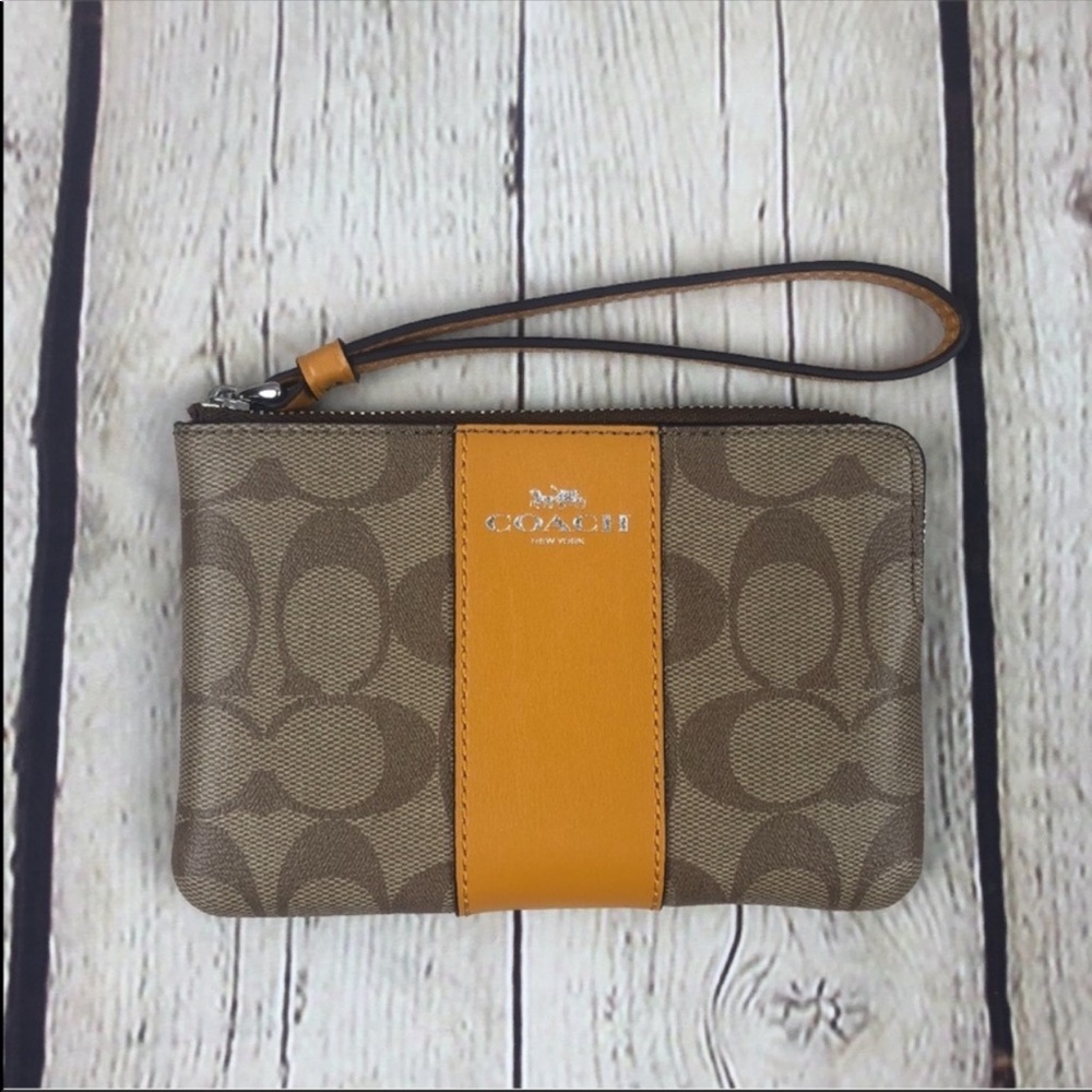 Coach Signature Corner Zip Wristlet